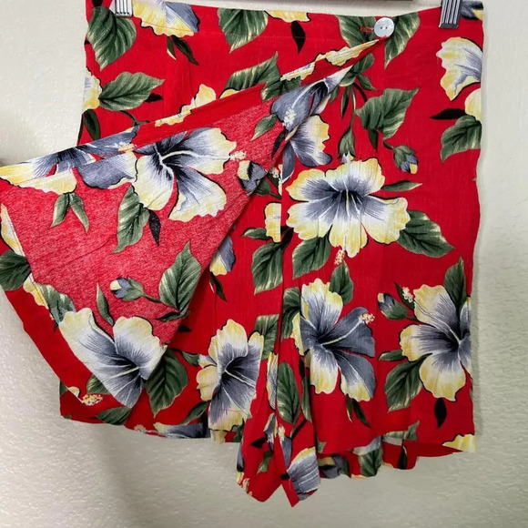 Vintage Red  Hawaiian 2-piece Shorts Set - Picture 3 of 12